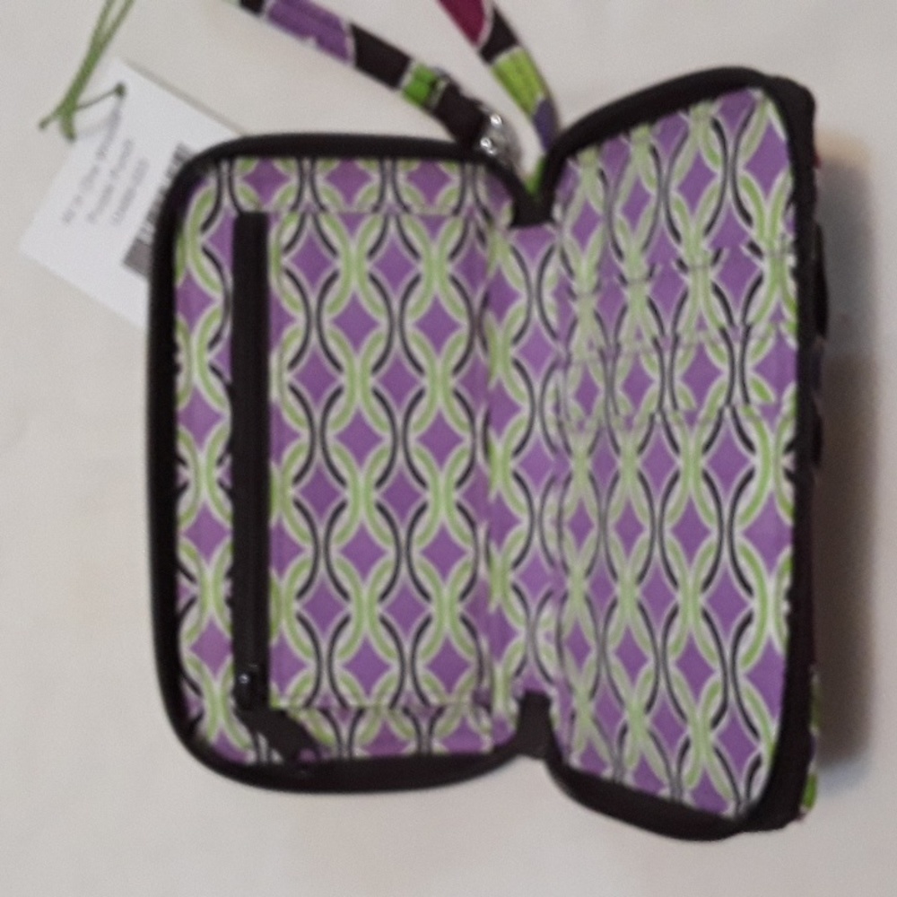 VERA BRADLEY WRISTLET - Picture 3 of 5
